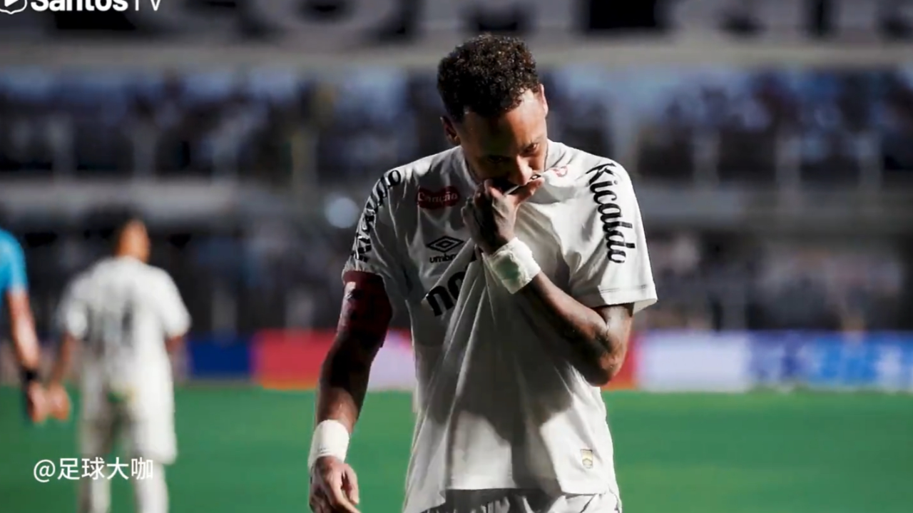 足球巴黎内马尔几号